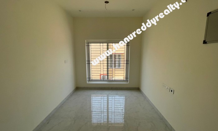 10 BHK Flat for Sale in Iyyappanthangal